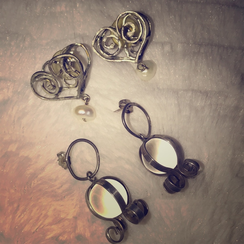 Pierced earring set